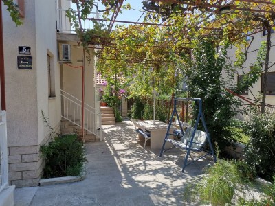 Apartment Three bedroom apartment with terrace Kaštel Štafilić, Kaštela A-20662-a - Outdoor photo 24