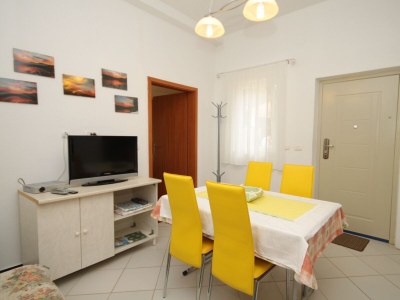Apartment One bedroom apartment near beach Artatore, Lošinj A-7935-b - Outdoor photo 14