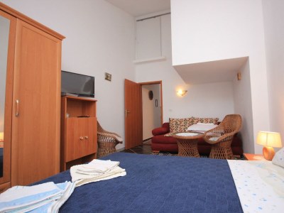 Apartment One bedroom apartment near beach Artatore, Lošinj A-7935-c - Outdoor photo 17