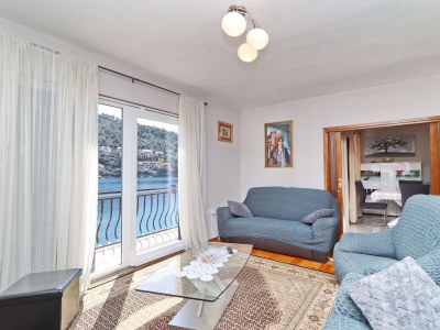 Apartment Three bedroom apartment near beach Brna, Korčula A-4463-a - Outdoor photo 15