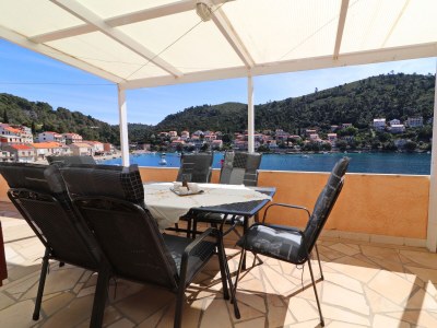 Apartment Three bedroom apartment near beach Brna, Korčula A-4463-b in Smokvica - Apartment