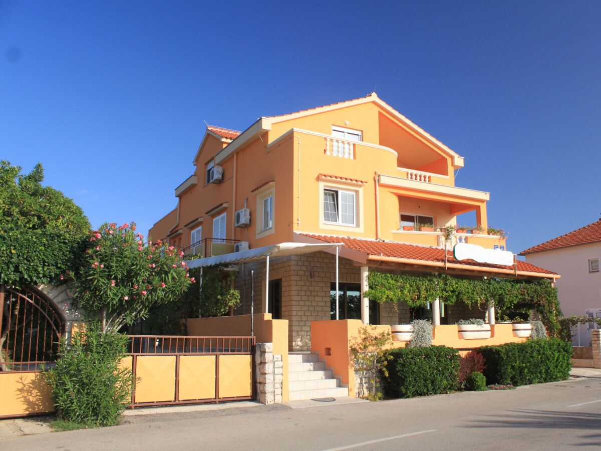 Apartment One bedroom apartment with terrace and sea view Kukljica, Ugljan A-8478-b - Outdoor photo 2