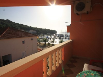 Apartment Studio flat with balcony and sea view Kukljica, Ugljan AS-8478-a - Outdoor photo 17