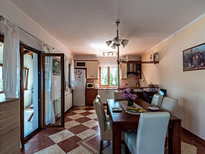 Apartment Three bedroom apartment near beach Tri Žala, Korčula A-4432-b - Outdoor photo 12