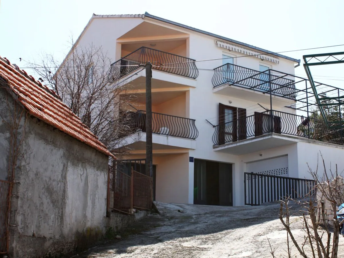 Apartment Three bedroom apartment with terrace and sea view Mastrinka, Čiovo A-4836-a - Outdoor photo 2