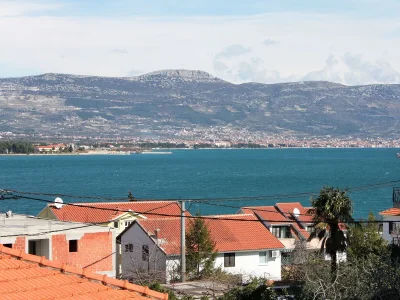 Apartment Three bedroom apartment with terrace and sea view Mastrinka, Čiovo A-4836-a - Outdoor photo 23