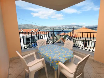 Apartment Three bedroom apartment with terrace and sea view Mastrinka, Čiovo A-4836-a - Outdoor photo 24