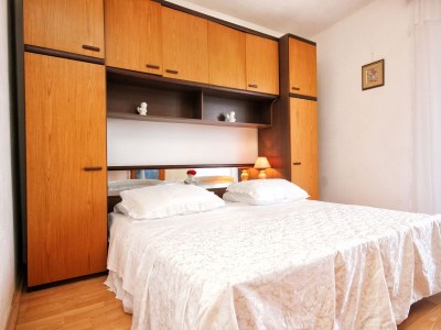 Apartment Four-bedroom apartment near beach Prižba, Korčula A-10061-b - Outdoor photo 21