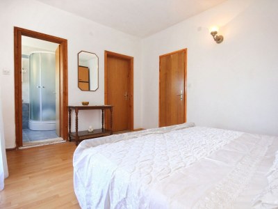 Apartment Four-bedroom apartment near beach Prižba, Korčula A-10061-b - Outdoor photo 22