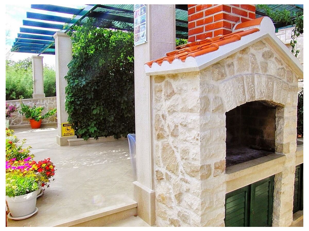 Apartment One bedroom apartment with terrace Povlja, Brač A-24129-c - Outdoor photo 4