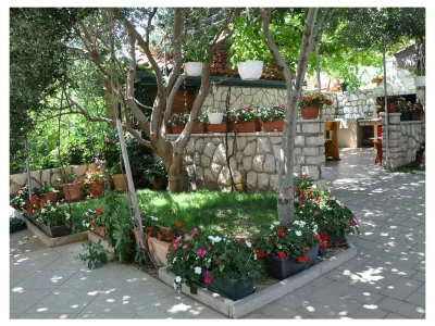 Apartment Two bedroom apartment with balcony and sea view Lopar, Rab A-23747-b in Lopar - Apartment