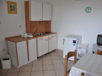 Apartment One bedroom apartment with balcony and sea view Lopar, Rab A-23747-d - Outdoor photo 9