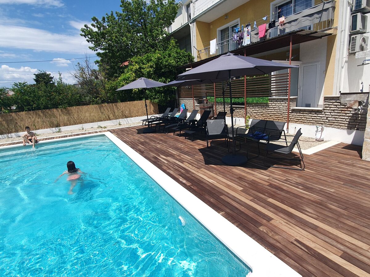 Apartment Two bedroom apartment with terrace Kaštel Lukšić, Kaštela A-20582-b