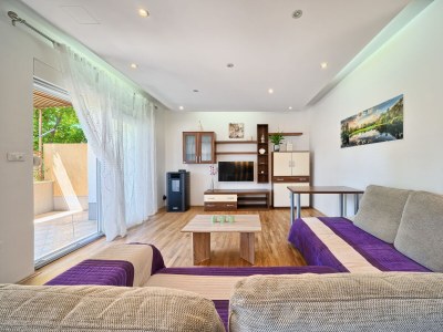 Apartment Two bedroom apartment with terrace Kaštel Lukšić, Kaštela A-20582-b - Outdoor photo 10