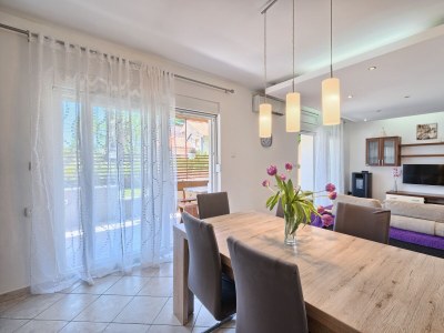 Apartment Two bedroom apartment with terrace Kaštel Lukšić, Kaštela A-20582-b - Outdoor photo 16