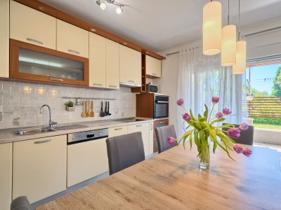 Apartment Two bedroom apartment with terrace Kaštel Lukšić, Kaštela A-20582-b - Outdoor photo 17