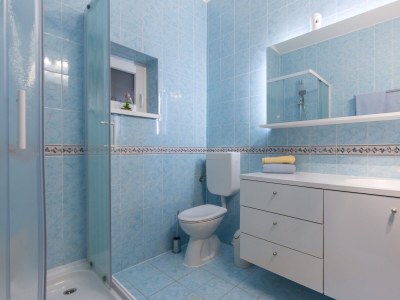 Apartment Two bedroom apartment near beach Čižići, Krk A-20433-d - Outdoor photo 17