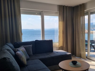 Apartment One bedroom apartment with terrace and sea view Šilo, Krk A-21242-b - Outdoor photo 14