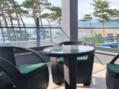 Apartment One bedroom apartment with terrace and sea view Šilo, Krk A-21242-e - Outdoor photo 23