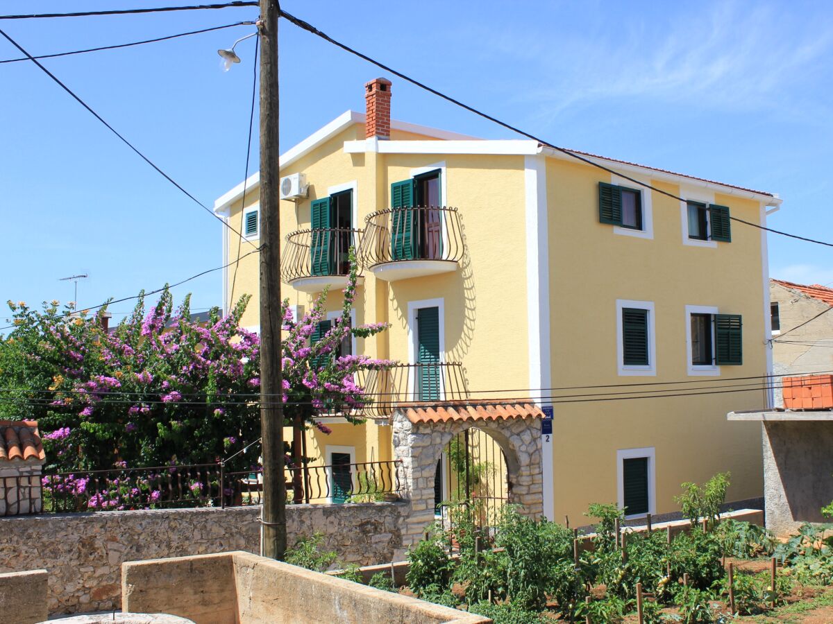 Apartment One bedroom apartment with balcony Kukljica, Ugljan A-8210-c - Outdoor photo 3