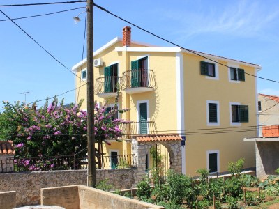 Apartment One bedroom apartment with balcony Kukljica, Ugljan A-8210-c - Outdoor photo 3