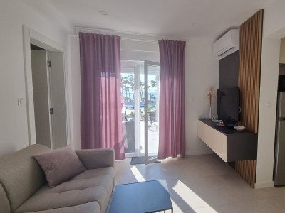 Apartment One bedroom apartment with terrace and sea view Šilo, Krk A-21242-h - Outdoor photo 15