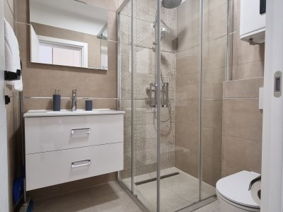 Apartment One bedroom apartment with terrace and sea view Šilo, Krk A-21242-h - Outdoor photo 25