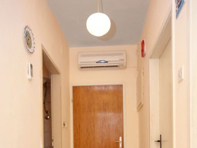 Apartment Two bedroom apartment with balcony and sea view Lun, Pag A-9395-b - Outdoor photo 19