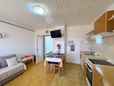 Apartment Two bedroom apartment with terrace and sea view Šilo, Krk A-18724-a - Outdoor photo 10