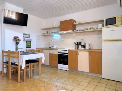 Apartment Two bedroom apartment with terrace and sea view Šilo, Krk A-18724-a - Outdoor photo 13