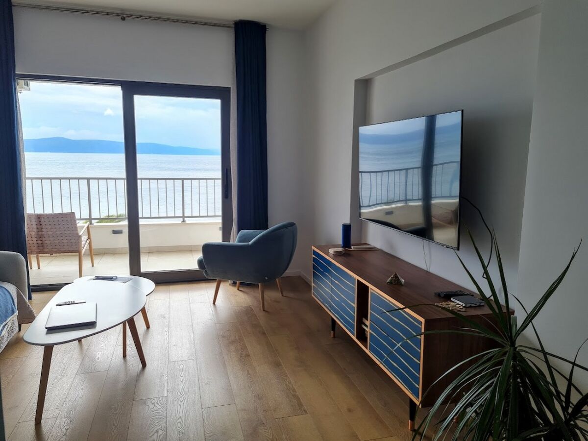 Apartment One bedroom apartment near beach Gornja Podgora, Makarska A-21736-b