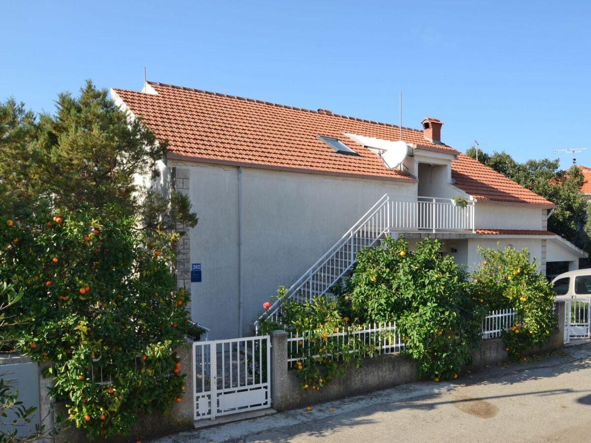 Apartment Two bedroom apartment with terrace and sea view Zavalatica, Korčula A-14204-b - Outdoor photo 3