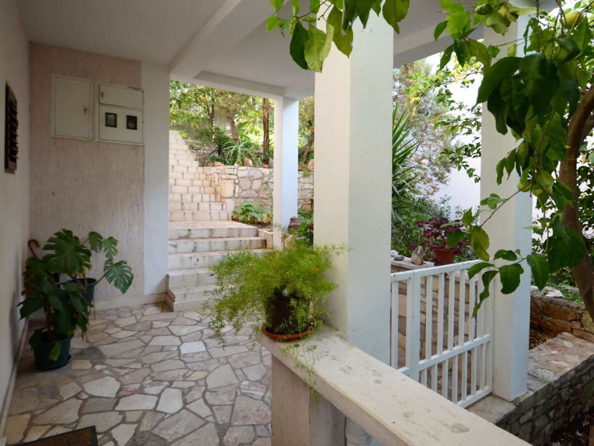 Apartment Two bedroom apartment with terrace and sea view Zavalatica, Korčula A-14204-b - Outdoor photo 5