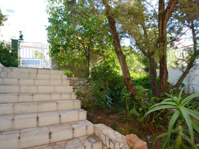 Apartment Two bedroom apartment with terrace and sea view Zavalatica, Korčula A-14204-b - Outdoor photo 6