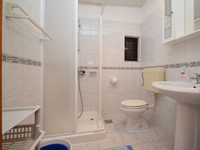 Apartment Two bedroom apartment with terrace and sea view Zavalatica, Korčula A-14204-b - Outdoor photo 13