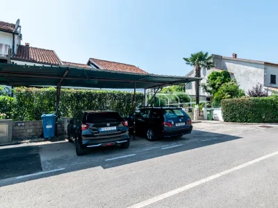 Apartment One bedroom apartment with terrace Poreč A-23561-b - Outdoor photo 10