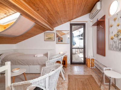 Apartment One bedroom apartment with terrace Poreč A-23561-b - Outdoor photo 12