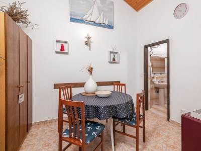 Apartment One bedroom apartment with terrace Poreč A-23561-b - Outdoor photo 15