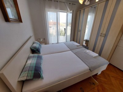 Apartment Two bedroom apartment with terrace Malinska, Krk A-22892-a - Outdoor photo 16