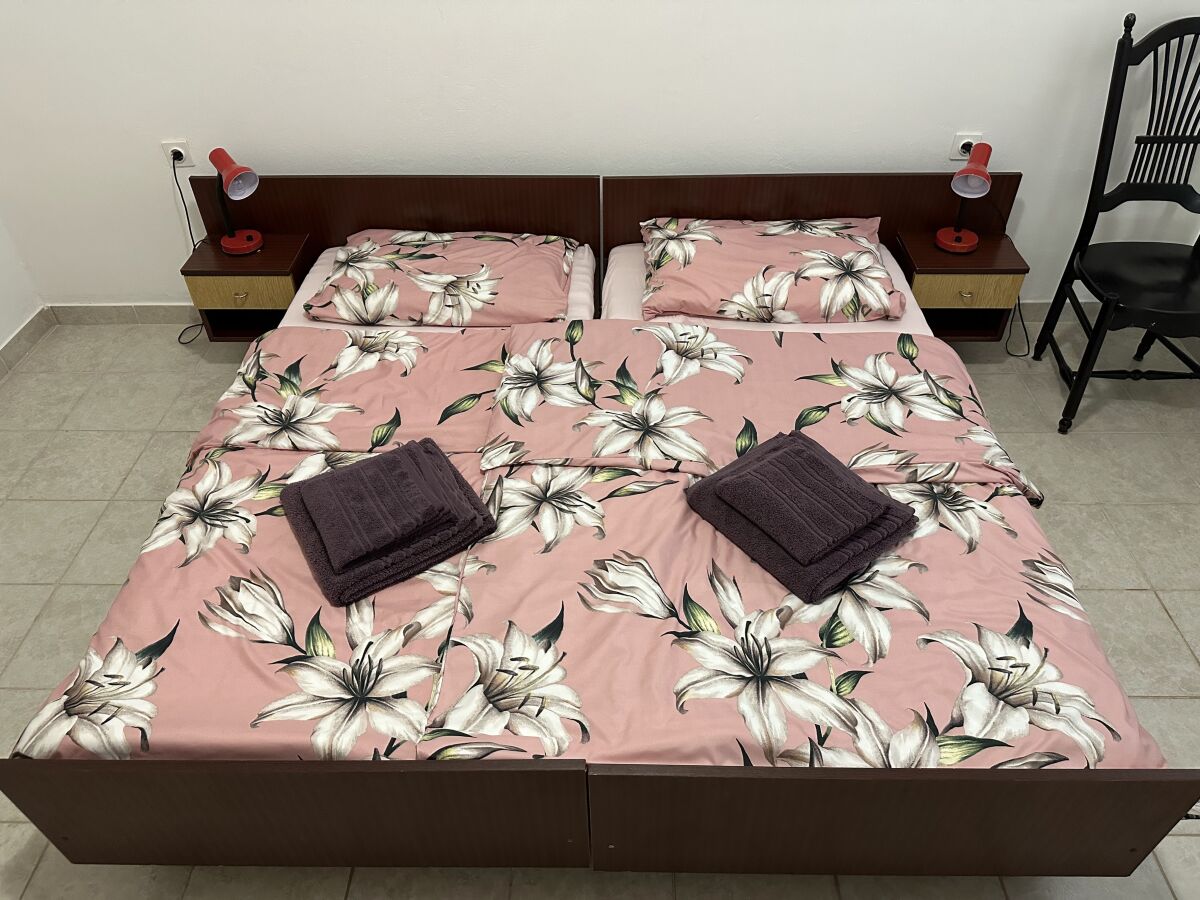 Apartment One bedroom apartment with terrace Novalja, Pag A-22963-a