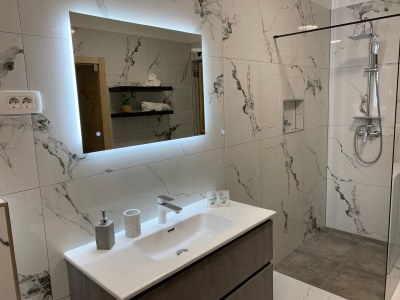 Apartment Two bedroom apartment with terrace Podstrana, Split A-23706-a - Outdoor photo 24