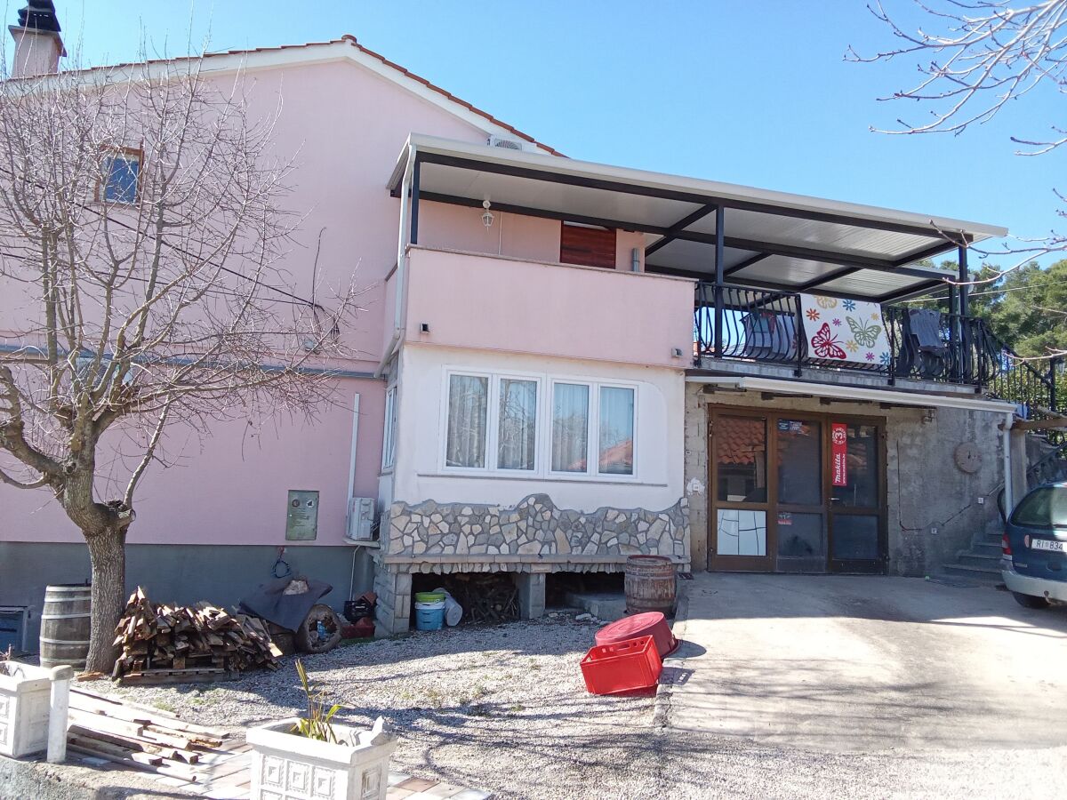 Holiday room with terrace Vrh, Krk S-24028-a - Outdoor photo 3