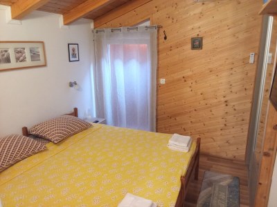 Holiday room with terrace and sea view Vrh, Krk S-24028-b - Outdoor photo 9