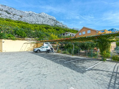 Apartment Two bedroom apartment with terrace and sea view Brela, Makarska A-20065-a - Outdoor photo 12