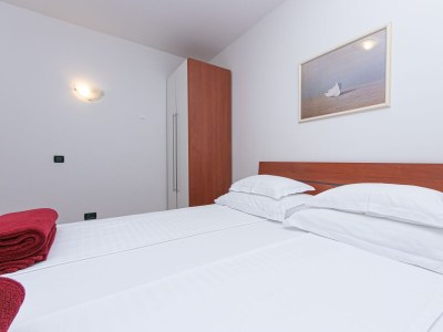 Apartment Two bedroom apartment with terrace and sea view Brela, Makarska A-20065-a - Outdoor photo 21