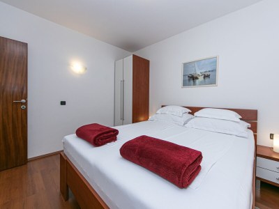 Apartment Two bedroom apartment with terrace and sea view Brela, Makarska A-20066-a - Outdoor photo 21