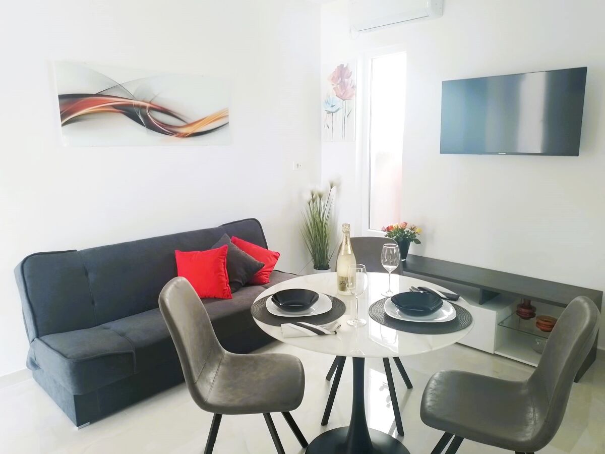 Apartment One bedroom apartment with terrace Pirovac, Šibenik A-23285-a - Outdoor photo 4