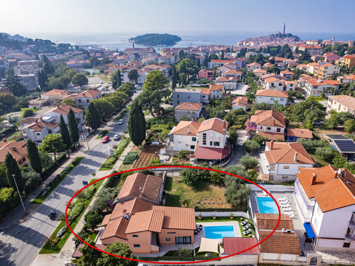 Holiday house Two bedroom house with terrace Rovinj K-24669 - Outdoor photo 3