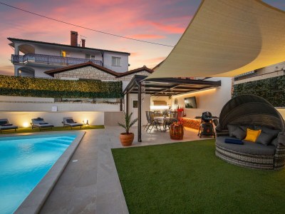 Holiday house Two bedroom house with terrace Rovinj K-24669 - Outdoor photo 6