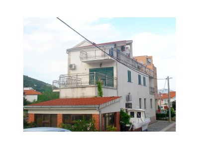 Apartment One bedroom apartment with balcony and sea view Trogir A-24168-c - Outdoor photo 2